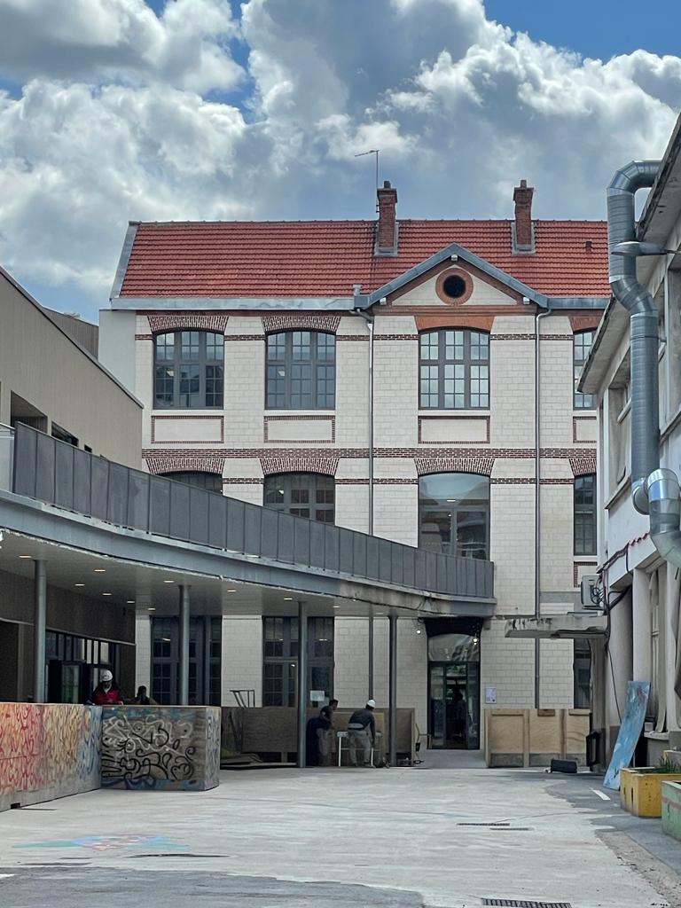 Façade après ravalement à Paris 15e, support réparé et protégé - Montaigne Façades