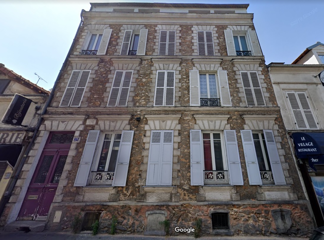Façade avant travaux de ravalement à Paris 12e, enduit encrassé et fissuré - Montaigne Façades