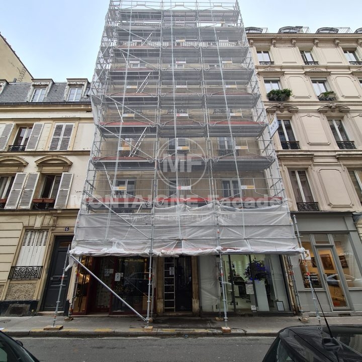 Scaffolding sur Montaigne Façades.